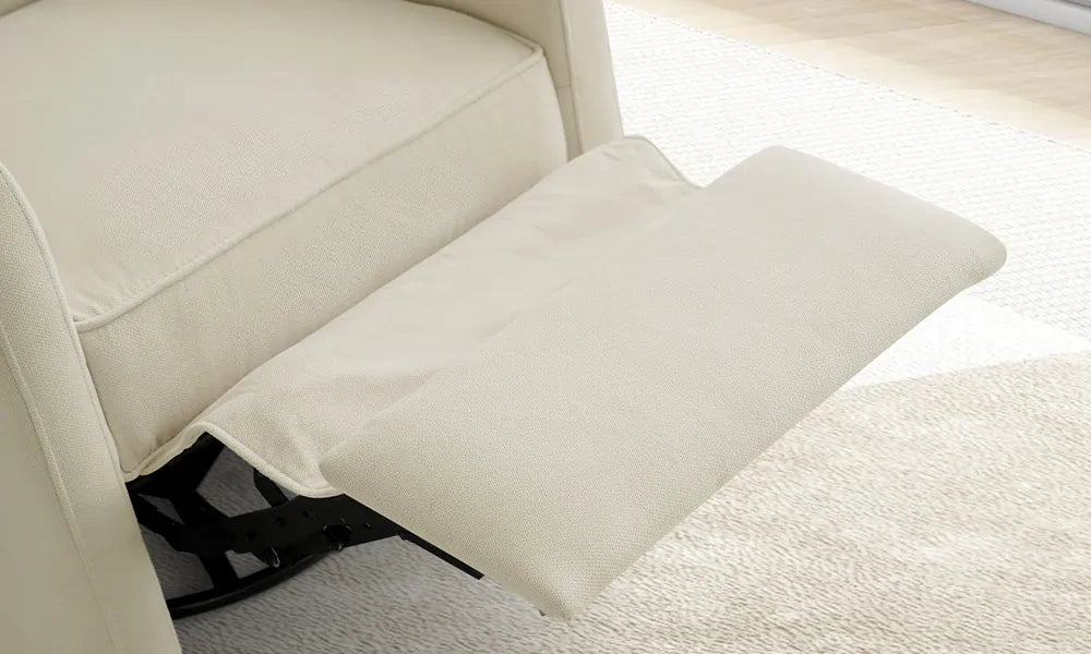 The footrest of the recliner can be raised to allow feet to rest comfortably.